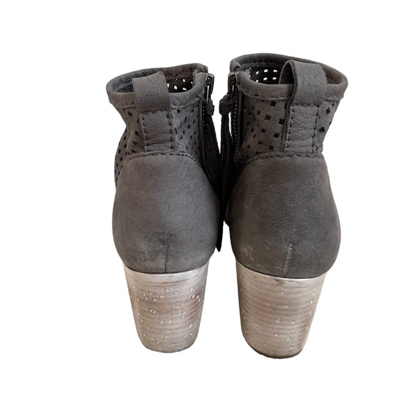 Dolce Vita Women’s Kenyon Perforated Leather Transitional Booties Size 7.5 Gray - Picture 5 of 9